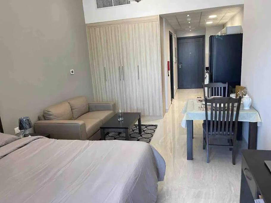 Studio Khalifa Canal View Dubai Apartment