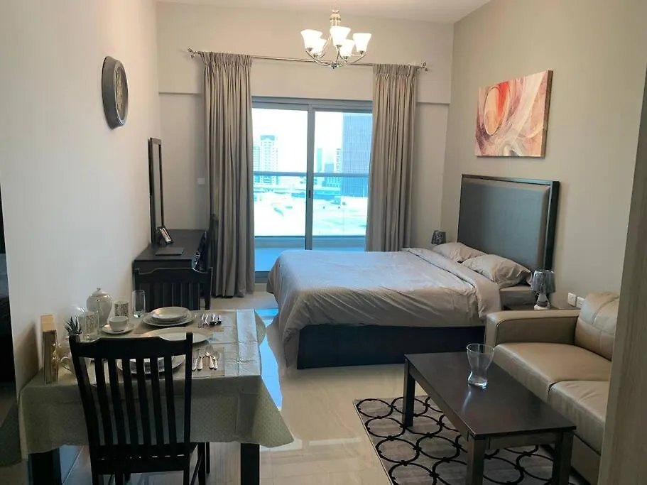 Studio Khalifa Canal View Dubai Apartment